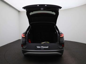 Volkswagen ID.4 Pure — photo 11