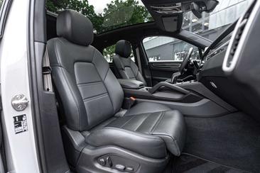 Porsche Cayenne III — photo 4