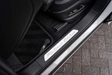 Porsche Cayenne III — photo 10