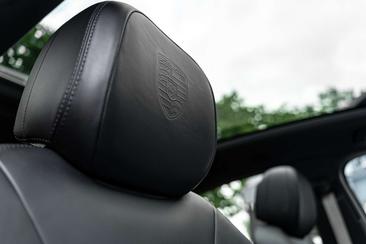 Porsche Cayenne III — photo 24
