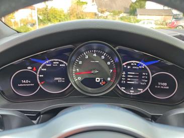 Porsche Cayenne III — photo 10