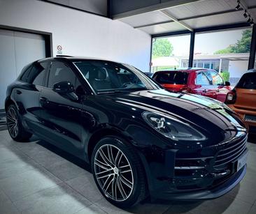 Porsche Macan Electrique Base — photo 5