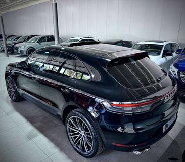 Porsche Macan Electrique Base — photo 8