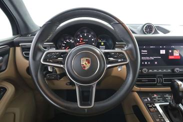 Porsche Macan Electrique Base — photo 12