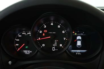 Porsche Macan Electrique Base — photo 14