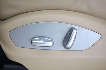 Porsche Macan Electrique Base — photo 21