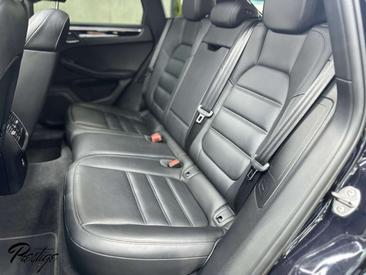 Porsche Macan Electrique Base — photo 15