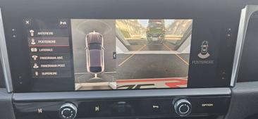 Porsche Macan Electrique T — photo 13