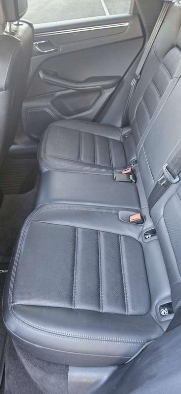 Porsche Macan Electrique T — photo 14