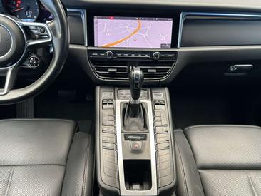Porsche Macan Electrique — photo 18