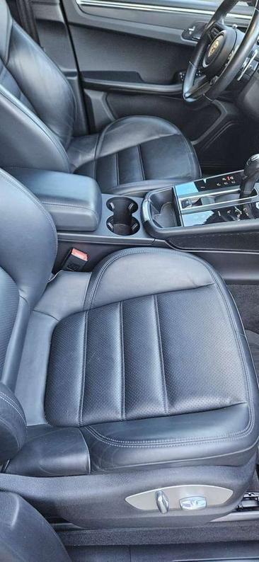 Porsche Macan Electrique T — photo 17
