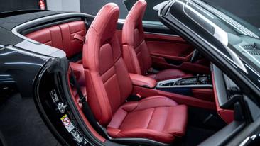 Porsche 992 I Carrera 4S — photo 12