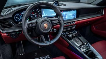 Porsche 992 I Carrera 4S — photo 8