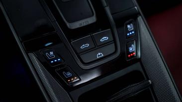 Porsche 992 I Carrera 4S — photo 10