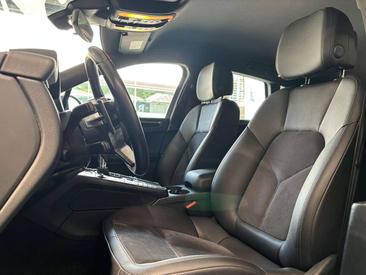 Porsche Macan Electrique S — photo 11