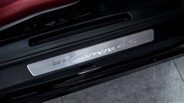 Porsche 992 I Carrera 4S — photo 24