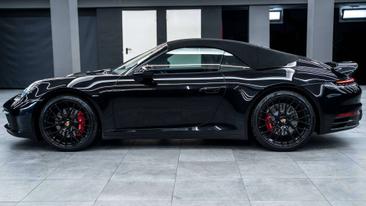 Porsche 992 I Carrera 4S — photo 18