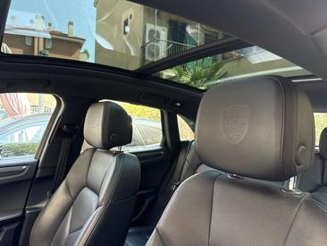 Porsche Macan Electrique Base — photo 4