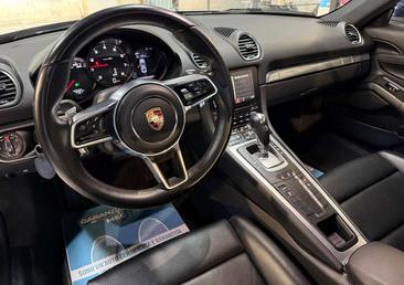 Porsche 718 Cayman — photo 8