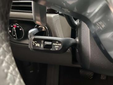 Porsche Macan Electrique S — photo 23
