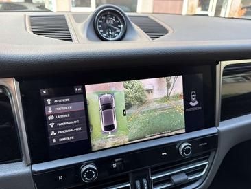 Porsche Macan S — photo 8