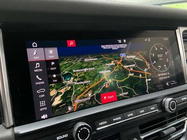 Porsche Macan Electrique S — photo 25