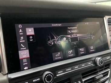Porsche Macan Electrique S — photo 27