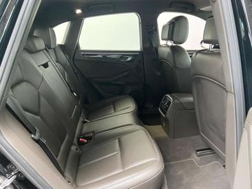 Porsche Macan Electrique S — photo 31