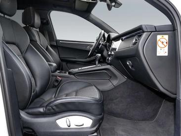 Porsche Macan Electrique T — photo 10