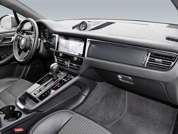Porsche Macan Electrique T — photo 11