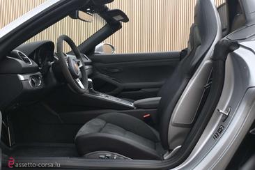 Porsche 718 Boxster Spyder — photo 19