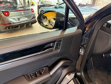 Porsche Cayenne III GTS — photo 20