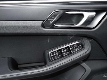 Porsche Macan Electrique T — photo 20