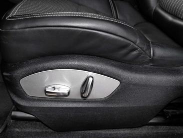 Porsche Macan Electrique T — photo 21