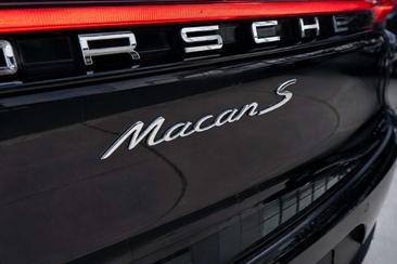 Porsche Macan Electrique S — photo 10
