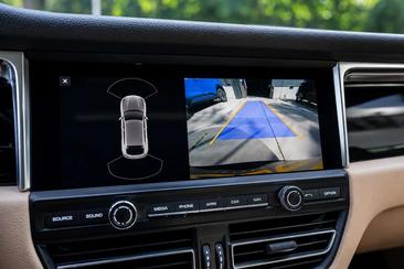 Porsche Macan Electrique S — photo 12
