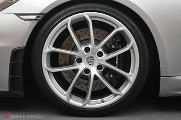 Porsche 718 Boxster Spyder — photo 48