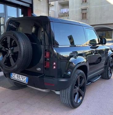 Land Rover Defender 90 X-Dynamic SE 3.0d I6 Mhev 250cv Auto — photo 2