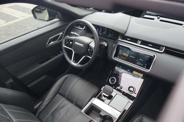 Land Rover Range Rover Velar S 2.0 P400e — photo 13