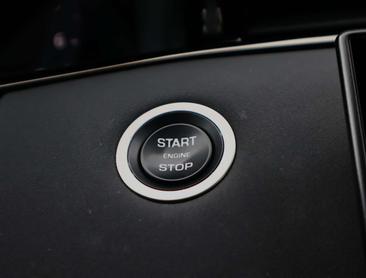 Land Rover Range Rover Evoque P300e PHEV AWD Dynamic HSE — photo 17
