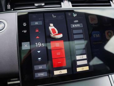 Land Rover Range Rover Evoque P300e PHEV AWD Dynamic HSE — photo 26