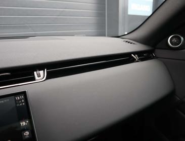 Land Rover Range Rover Evoque P300e PHEV AWD Dynamic HSE — photo 28