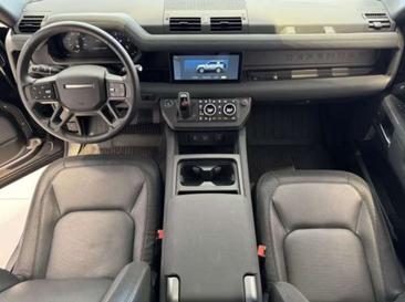 Land Rover Defender 90 X-Dynamic SE 3.0D I6 200 CV AWD Auto — photo 5