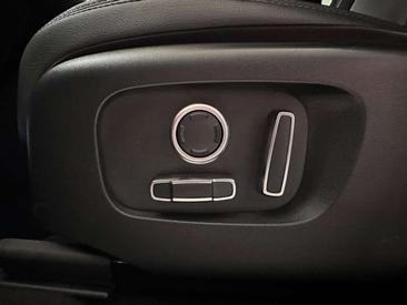 Land Rover Range Rover Evoque 1.5 I3 PHEV R-Dynamic S AWD Auto — photo 13