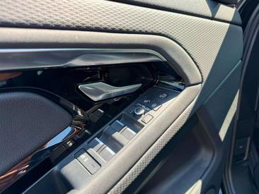 Land Rover Range Rover Evoque 2.0D I4-L.Flw 150CV AWD Auto R-Dynamic SE — photo 11