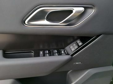 Land Rover Range Rover Velar Dynamic SE D200 AWD Auto IVA ESPOSTA Noir — photo 16