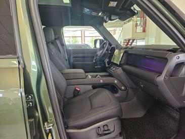 Land Rover Defender 110 X-Dynamic SE Awd 3.0d Mhev 250cv Auto — photo 8