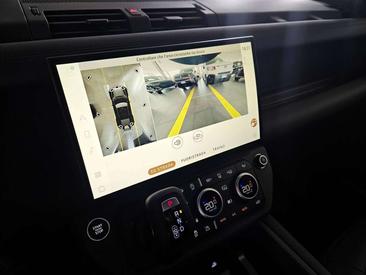 Land Rover Defender 110 X-Dynamic SE Awd 3.0d Mhev 250cv Auto — photo 12