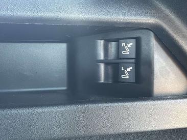 Land Rover Discovery Sport D200 R-Dynamic SE SHZ ACC LED — photo 18