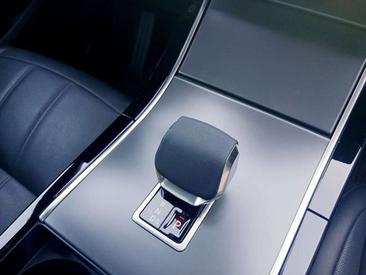 Land Rover Range Rover Evoque D163 Dynamic SE AUTO 4WD MHEV — photo 17